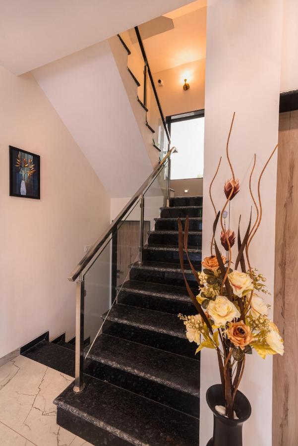 Saffronstays Aster, Plunge Pool Villa With Garden, Lonavala Eksteriør billede